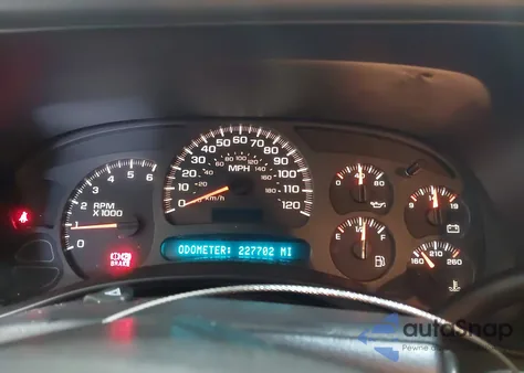 2003 Chevrolet Suburban 1500 Lt z USA, uszkodzony, nr VIN 3GNFK16Z63G329308